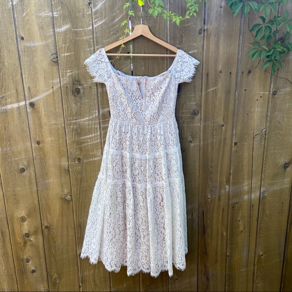White Lace Off the shoulder Midi Dress 🌿 - Picture 3 of 10